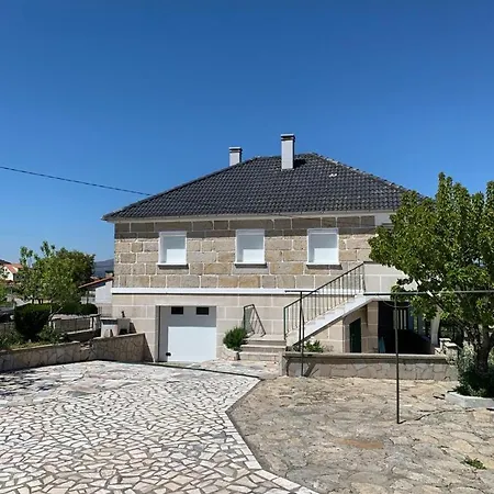 Pomares Casa de Férias *