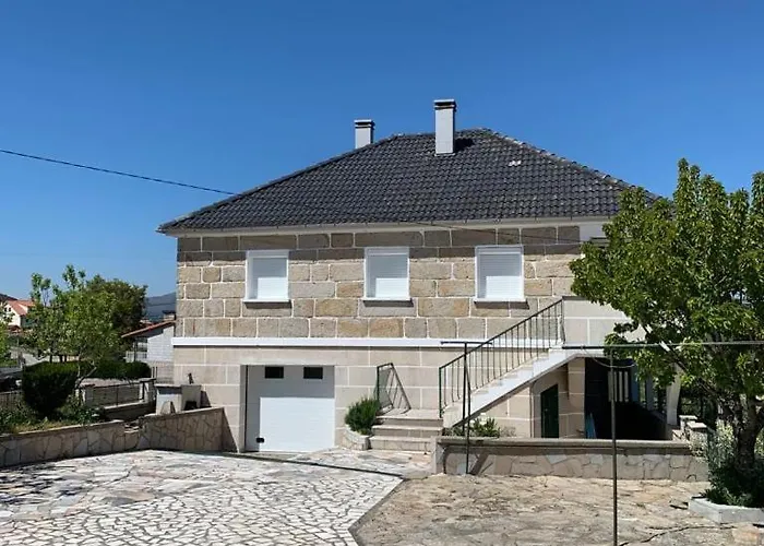 Pomares Hébergement de vacances *